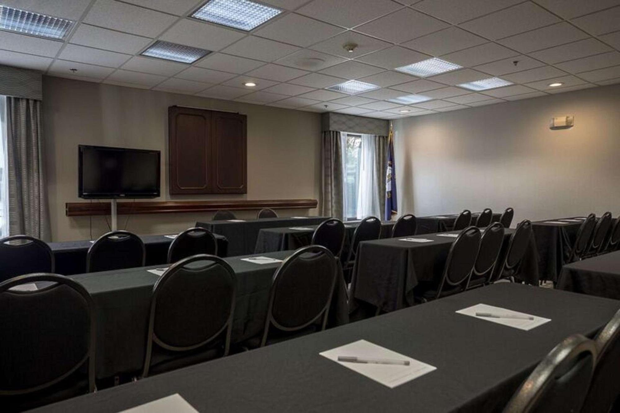 Hampton Inn Somerset Eksteriør billede