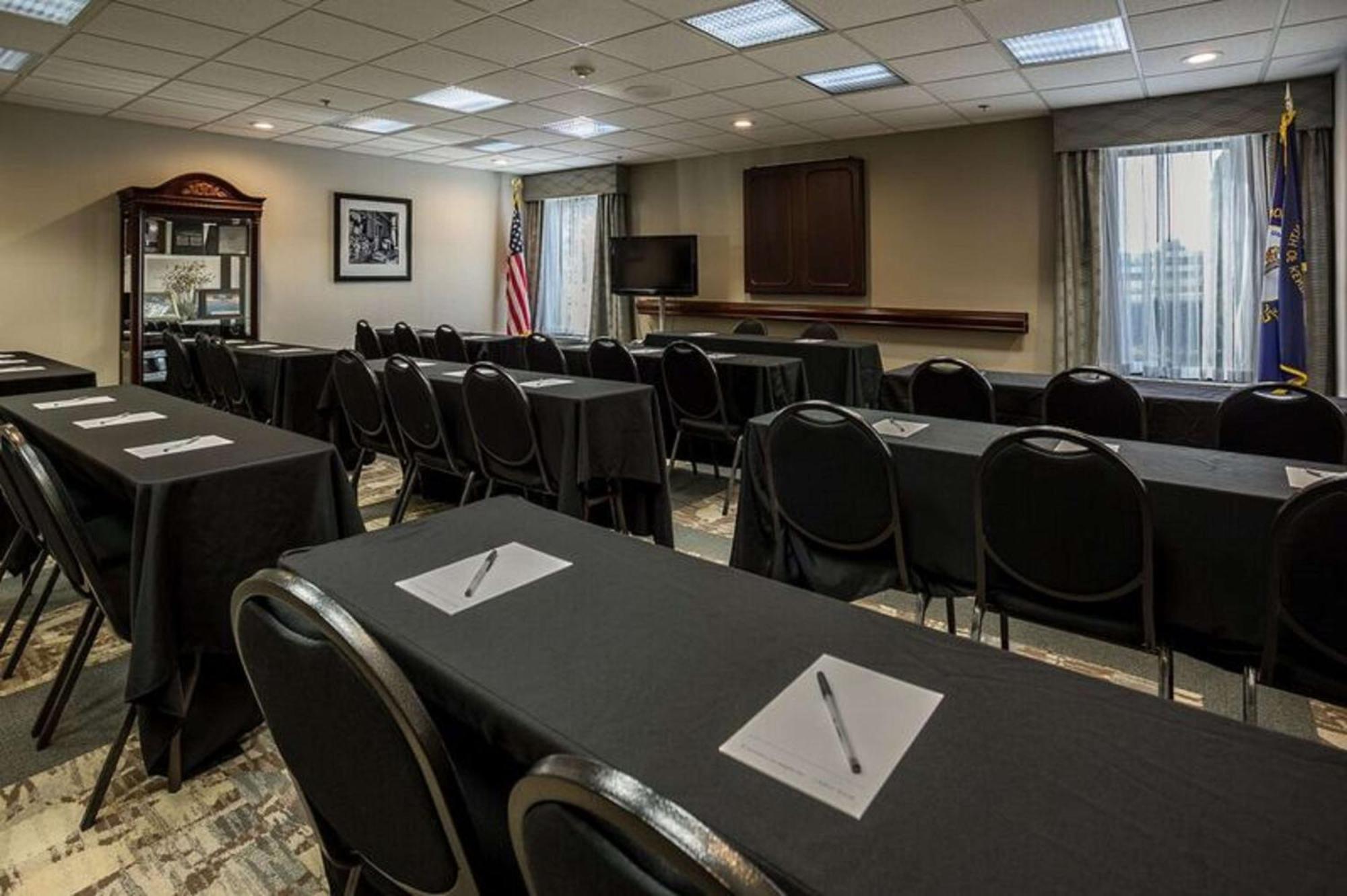 Hampton Inn Somerset Eksteriør billede