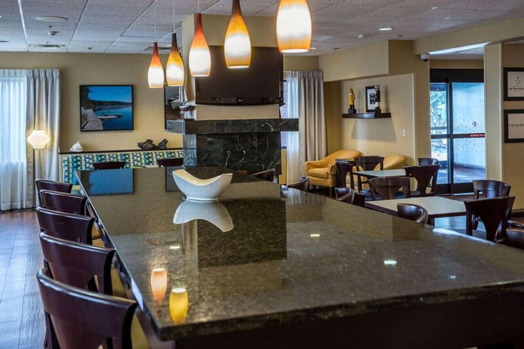 Hampton Inn Somerset Eksteriør billede