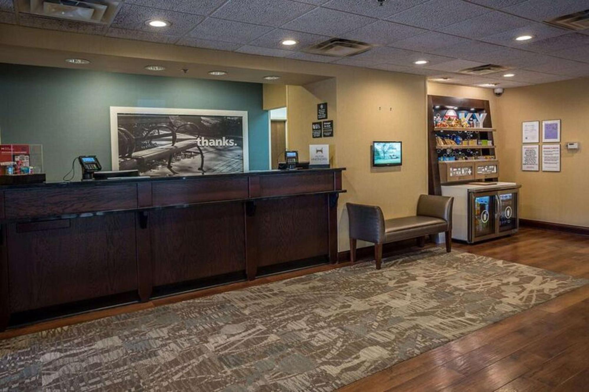 Hampton Inn Somerset Eksteriør billede